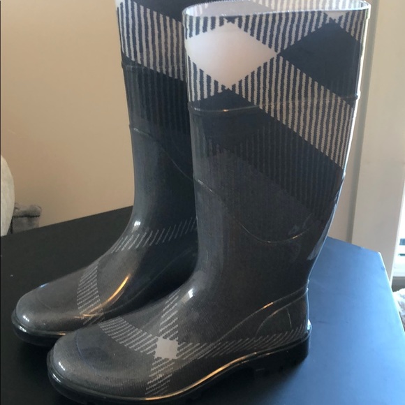 Burberry rain boots - Picture 5 of 5